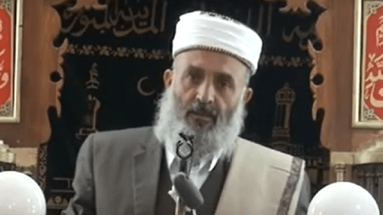 الإفراج عن المرجعية الدينية يحيى الديلمي في اليمن
