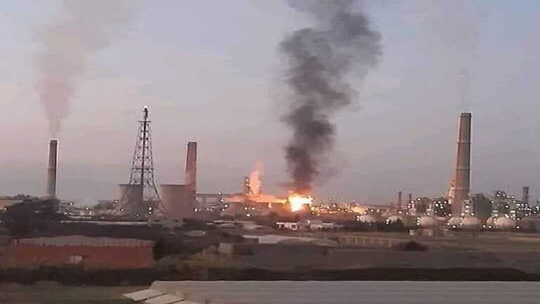 مصفاة بانياس السورية يحترق