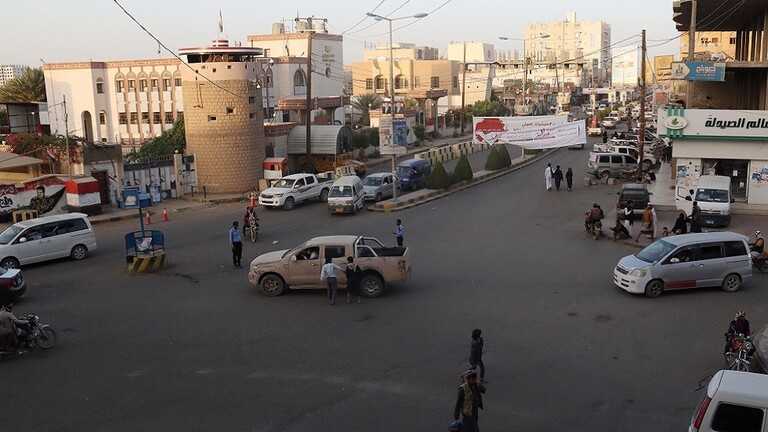 إصابة 7 مدنيين في مدينة مأرب بصاروخ باليستي