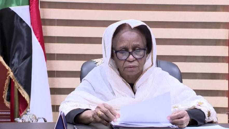 عائشة موسى تستقيل من مجلس السيادة السوداني