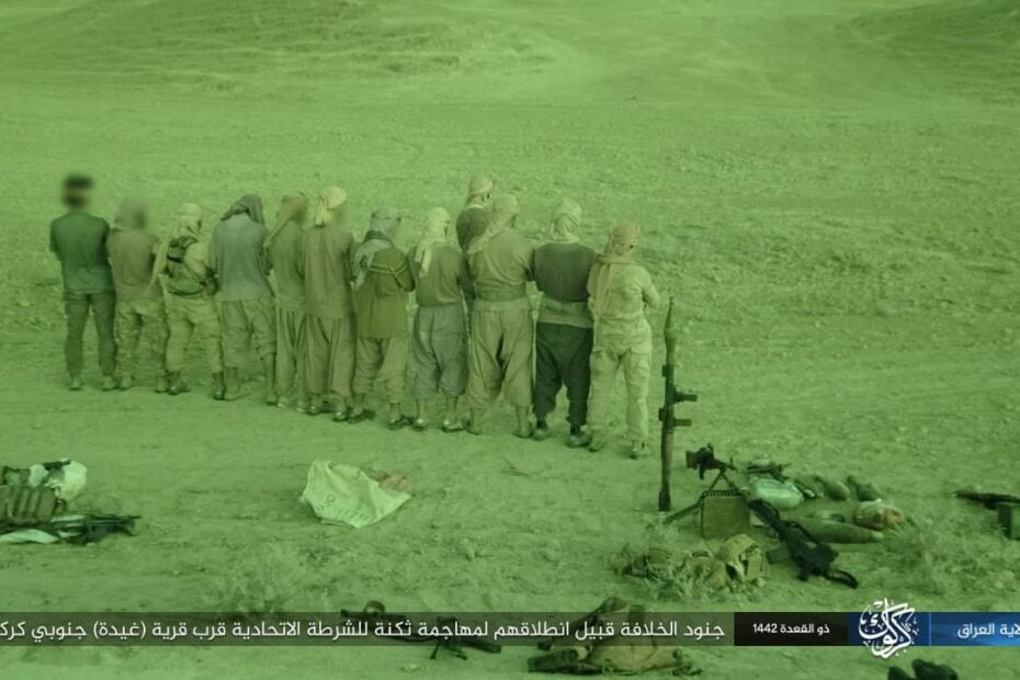 داعش الارهابي ينشر 16 بيانا اليوم الاحد منها قيام عناصره بالصلاة في صحراء كركوك قبل الهجوم اين الاواكس؟