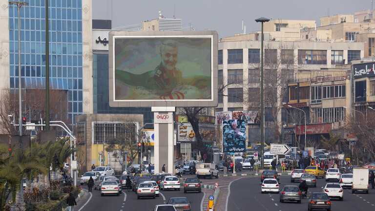 سبحان الله !!!! #الايرانيون يحتجون على واقع الكهرباء