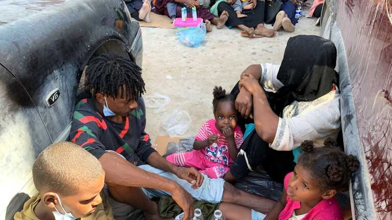 طالبو اللجوء واللاجئون في ليبيا بحاجة إلى مساعدة طارئة