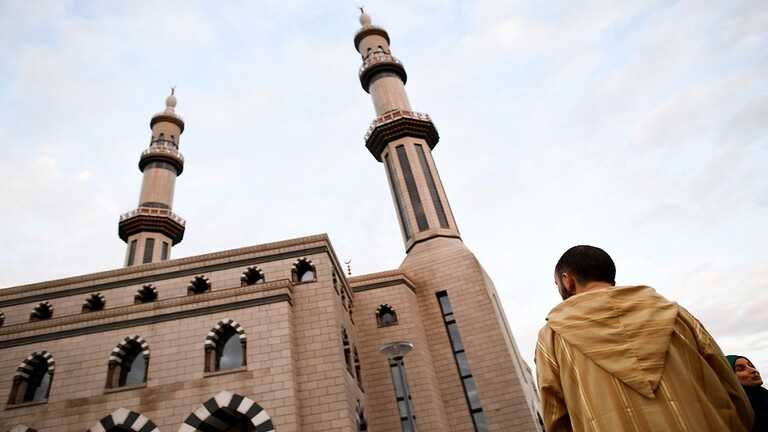 البلديات الهولندية تستهدف المساجد بعملية تجسس
