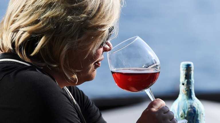 لماذا يفضل النبيذ الابيض عن النبيذ الاحمر ؟
