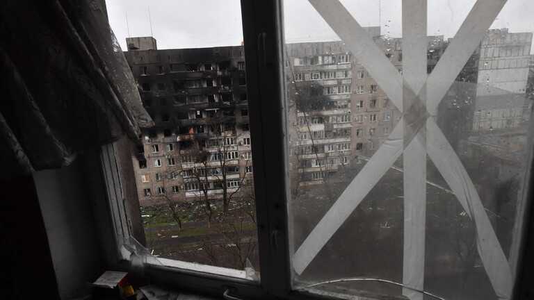موقعا للبنية التحتية في كييف يتعرض لاضرار