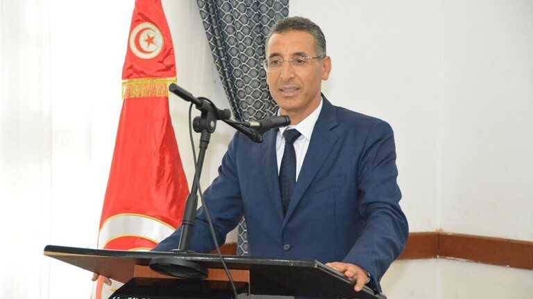 وزير الداخلية #التونسي يستقيل من منصبه