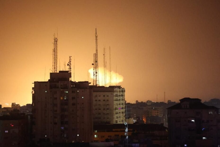 مراسلنا: استهداف موقع تابع لكتائب القسام وسط قطاع غزة