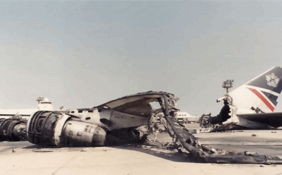 ركاب احتجزوا بالكويت عام 1990