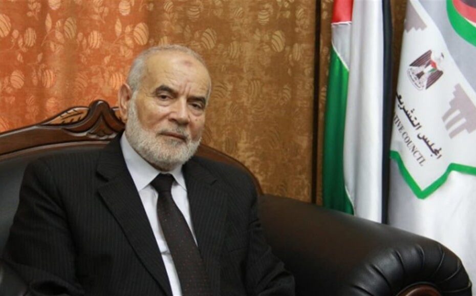 رئيس المجلس التشريعي الفلسطيني وأحد قادتها أحمد بحر
