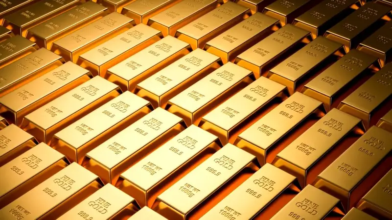 سعر الذهب إلى 3000 دولار والنفط عند 100 دولار خلال عام