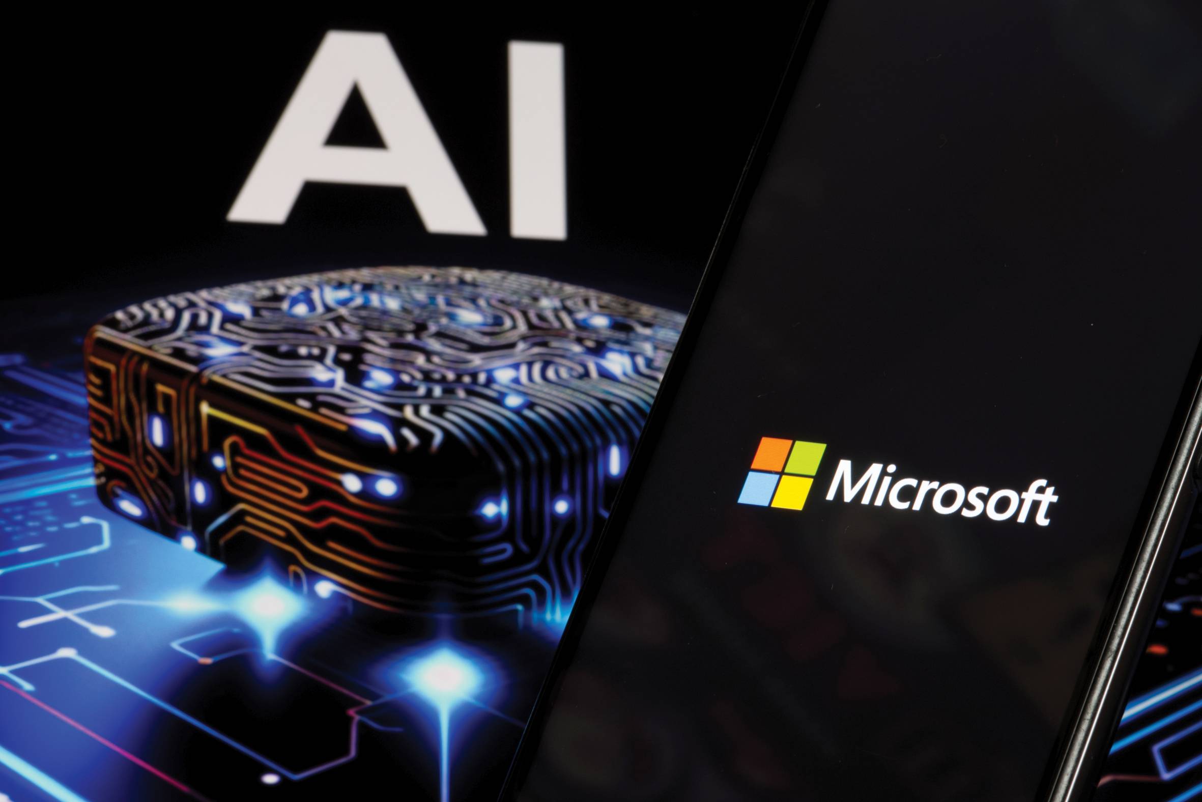 يتصفح ويحلل ويقرر : «أوبن إيه آي» تطلق «تشات جي بي تي» الجديد