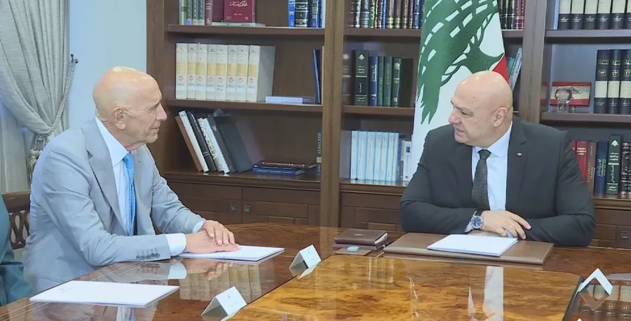 الرئيس اللبناني والمبعوث الأميركي توم براك