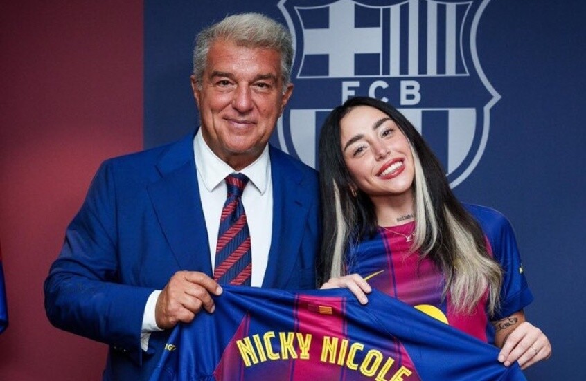 المغنية الأرجنتينية الشهيرة نيكي نيكول