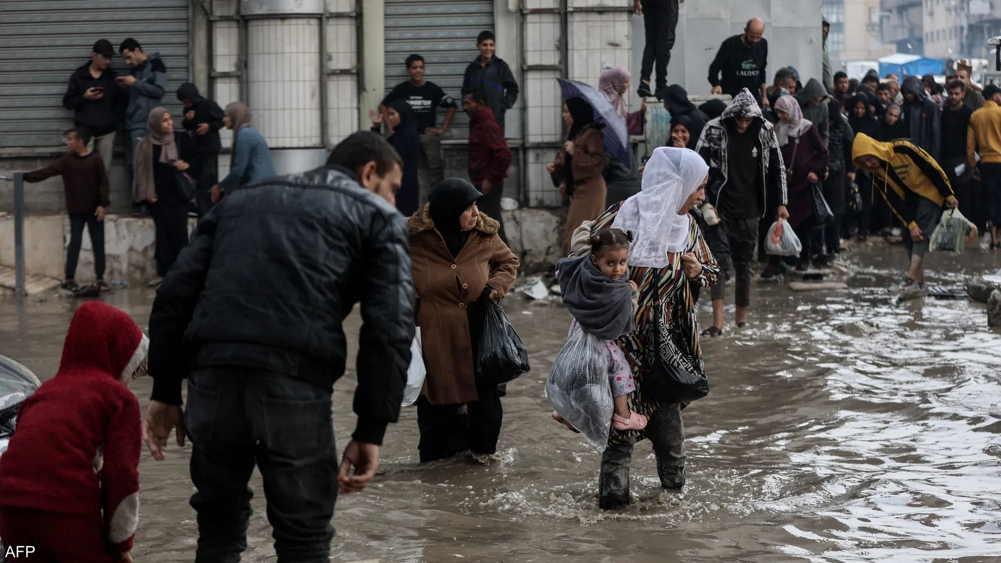 منخض جوي فوق غزة.